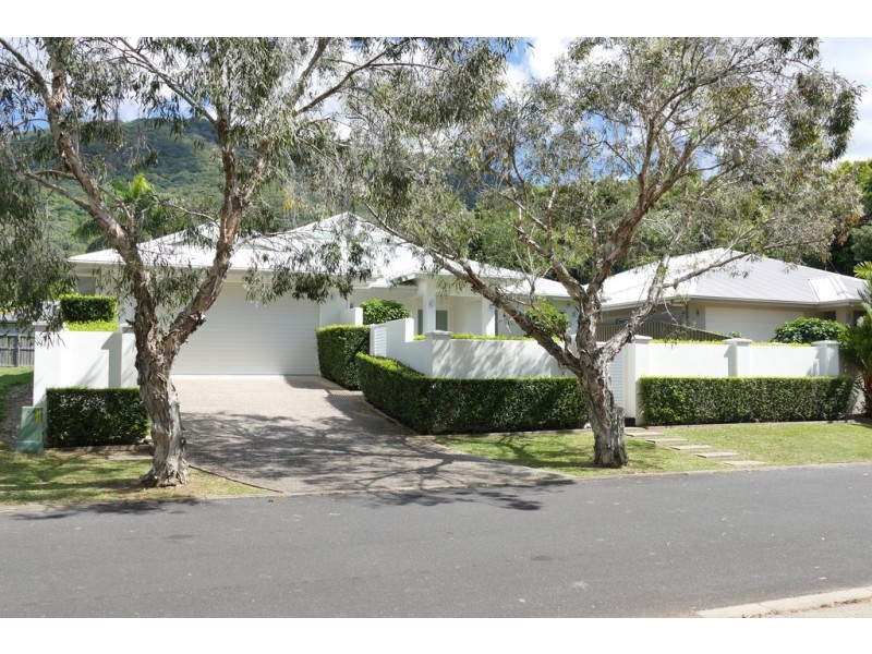 5 Aurelia Road, Palm Cove QLD 4879