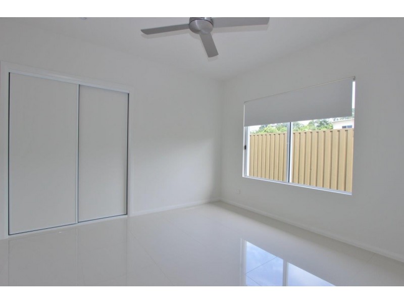 5 Aurelia Road, Palm Cove QLD 4879