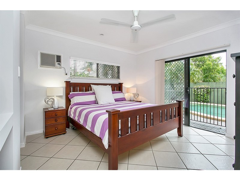 8 Mia Street, Kewarra Beach QLD 4879
