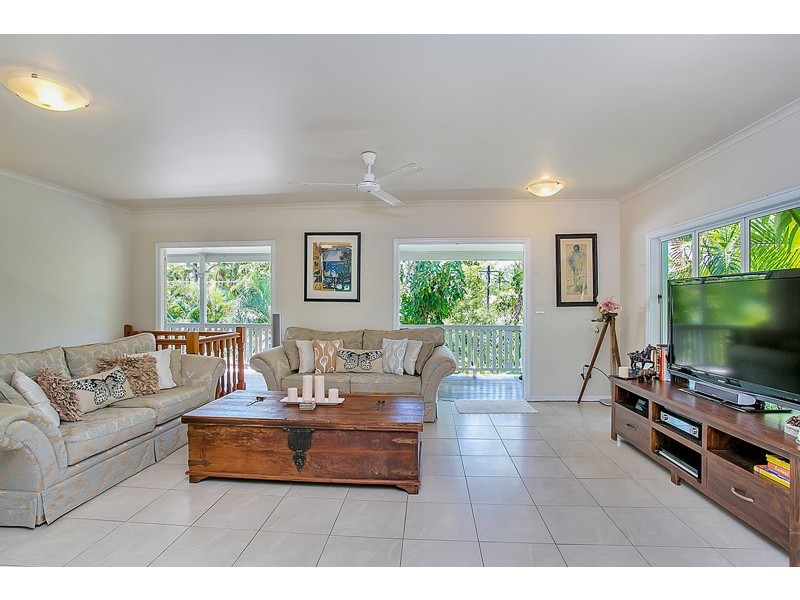 49 Terebra Street, Palm Cove QLD 4879