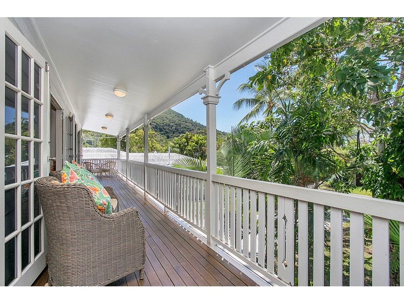 49 Terebra Street, Palm Cove QLD 4879