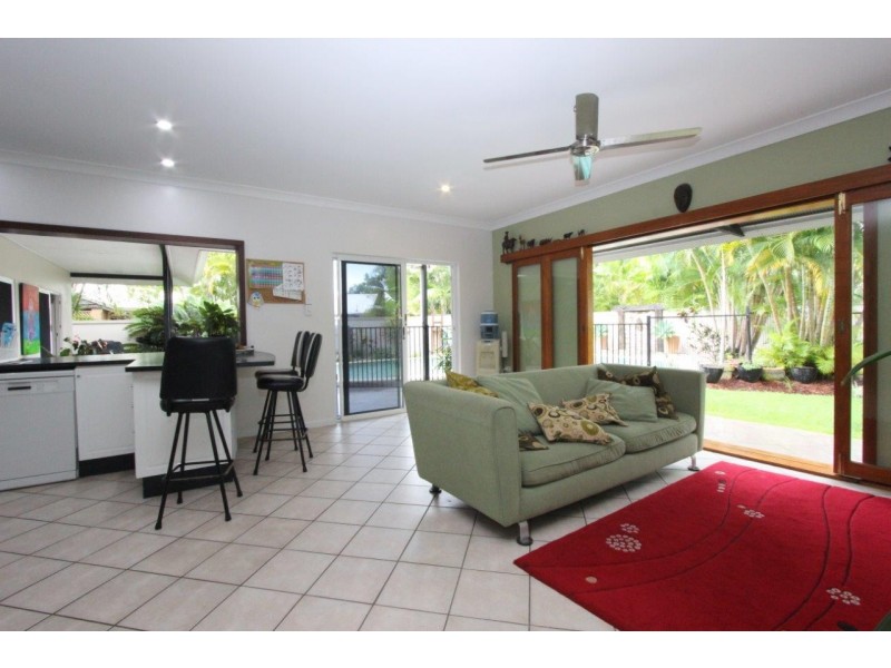 15 Ilse Close, Clifton Beach QLD 4879