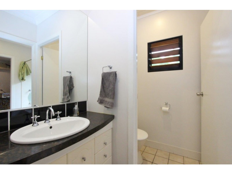 15 Ilse Close, Clifton Beach QLD 4879