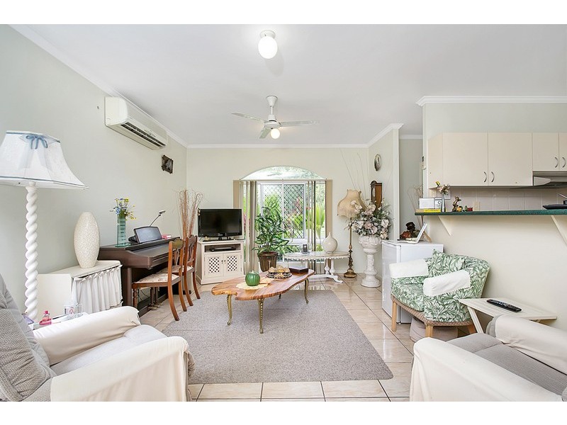 12 Moore Road, Kewarra Beach QLD 4879