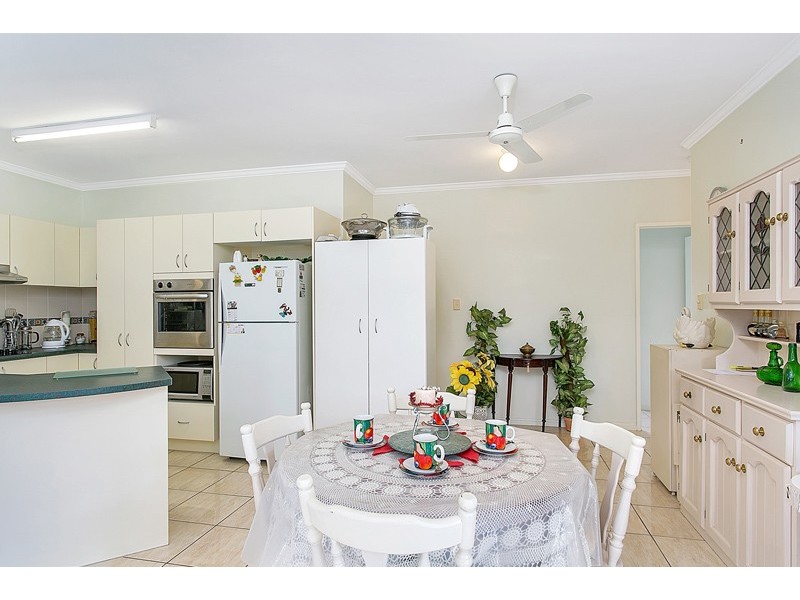 12 Moore Road, Kewarra Beach QLD 4879