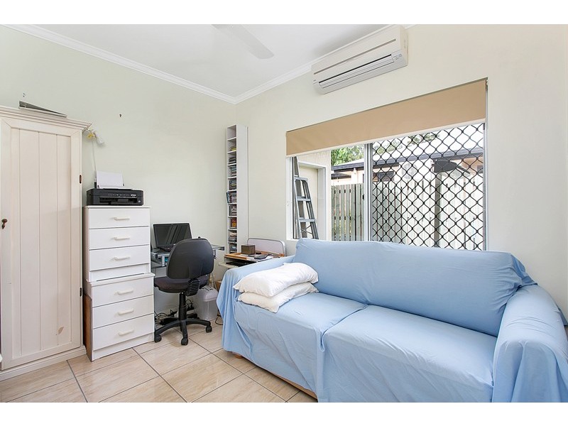 12 Moore Road, Kewarra Beach QLD 4879