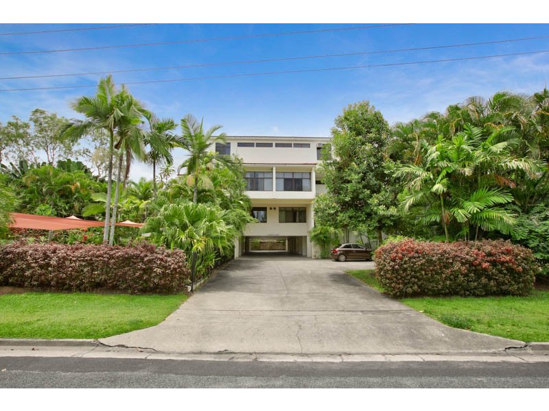 8/5 Amphora Street, Palm Cove QLD 4879