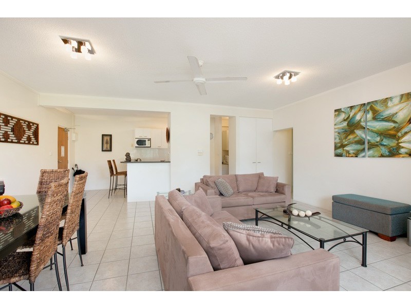 8/5 Amphora Street, Palm Cove QLD 4879