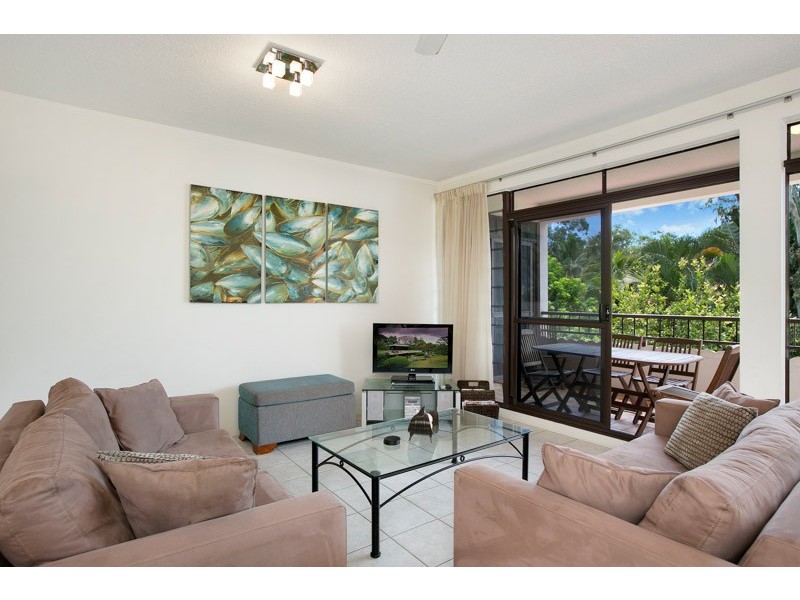 8/5 Amphora Street, Palm Cove QLD 4879