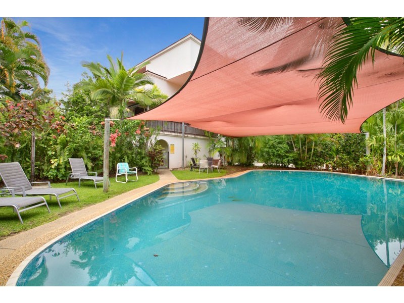 8/5 Amphora Street, Palm Cove QLD 4879