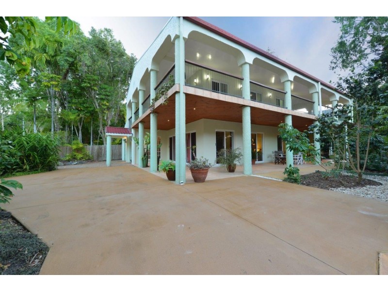 Clifton Beach QLD 4879