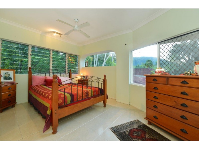 Clifton Beach QLD 4879
