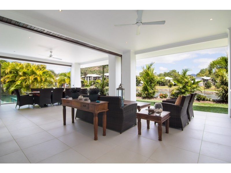 Trinity Beach QLD 4879