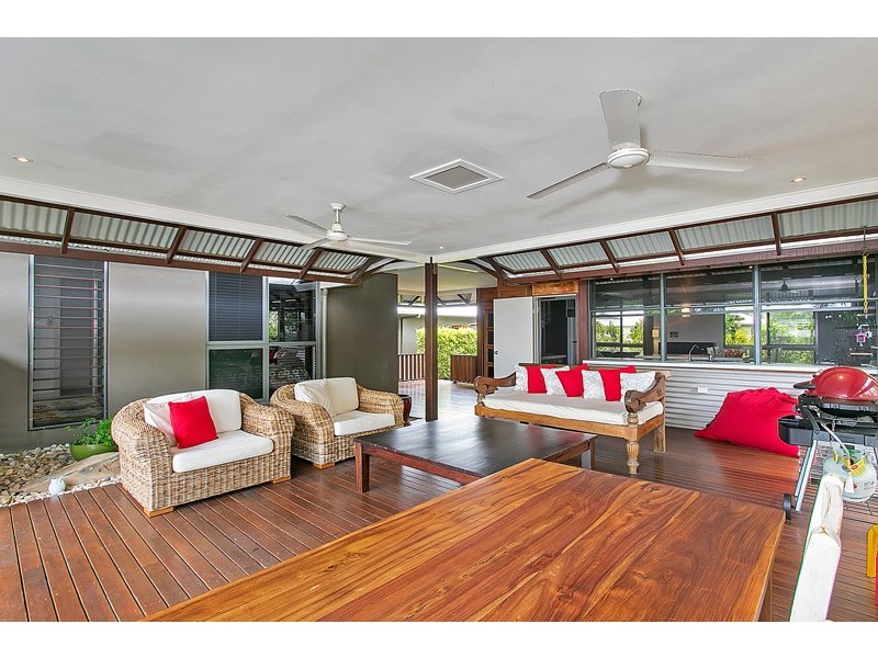 7 Everglades Street, Palm Cove QLD 4879