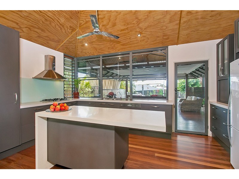 7 Everglades Street, Palm Cove QLD 4879