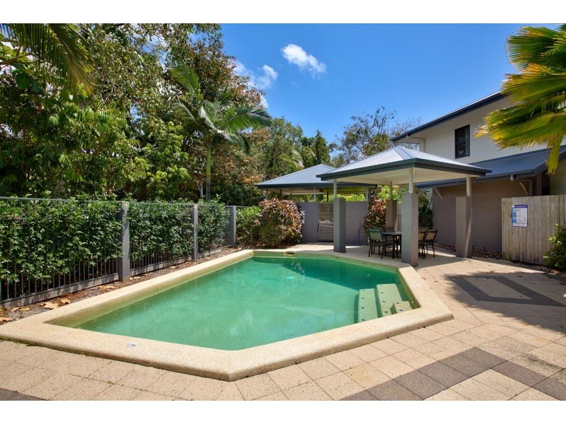 Clifton Beach QLD 4879