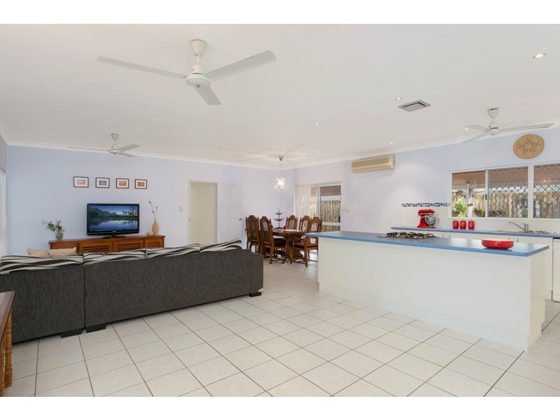 43 Trinity Beach Road, Trinity Beach QLD 4879