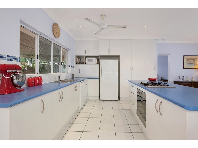 43 Trinity Beach Road, Trinity Beach QLD 4879