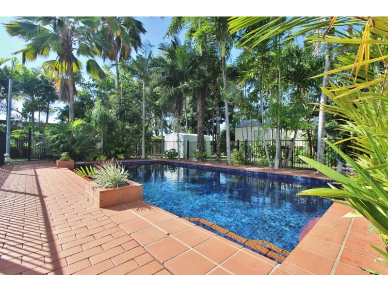 14 Conch Close, Trinity Beach QLD 4879