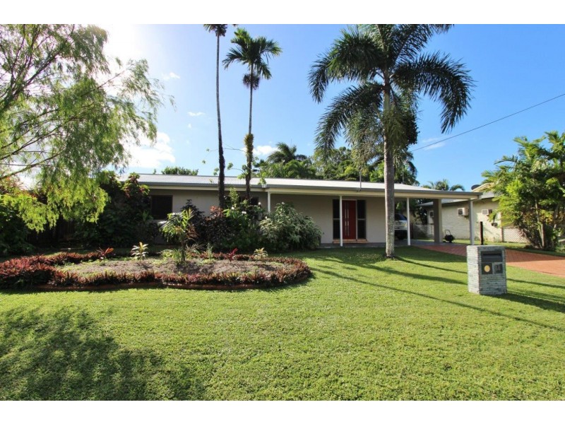 14 Conch Close, Trinity Beach QLD 4879