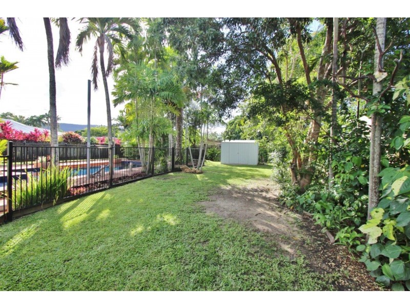 14 Conch Close, Trinity Beach QLD 4879