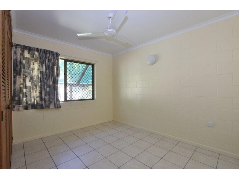 27 Kavieng Street, Trinity Beach QLD 4879