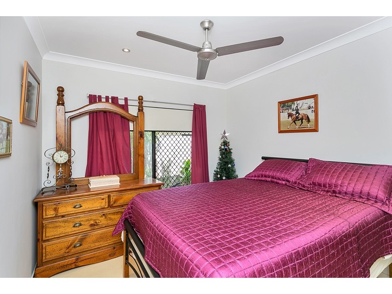 Clifton Beach QLD 4879