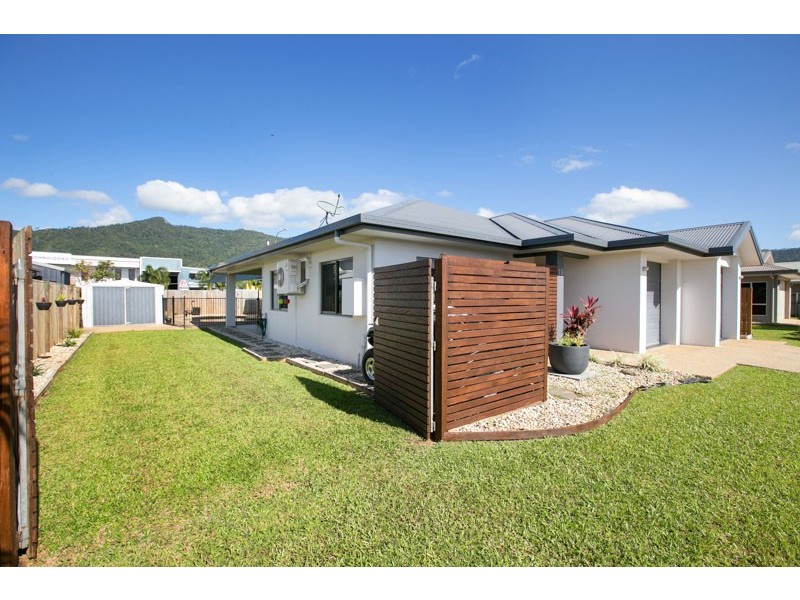 19 Hetherton Street, Smithfield QLD 4878