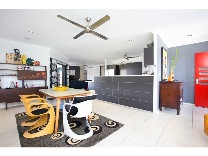 19 Hetherton Street, Smithfield QLD 4878