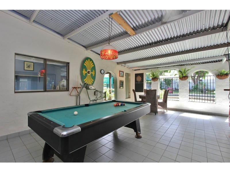 Clifton Beach QLD 4879