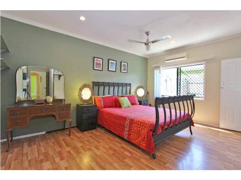 Clifton Beach QLD 4879