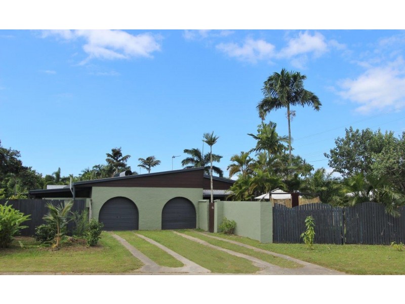 Clifton Beach QLD 4879