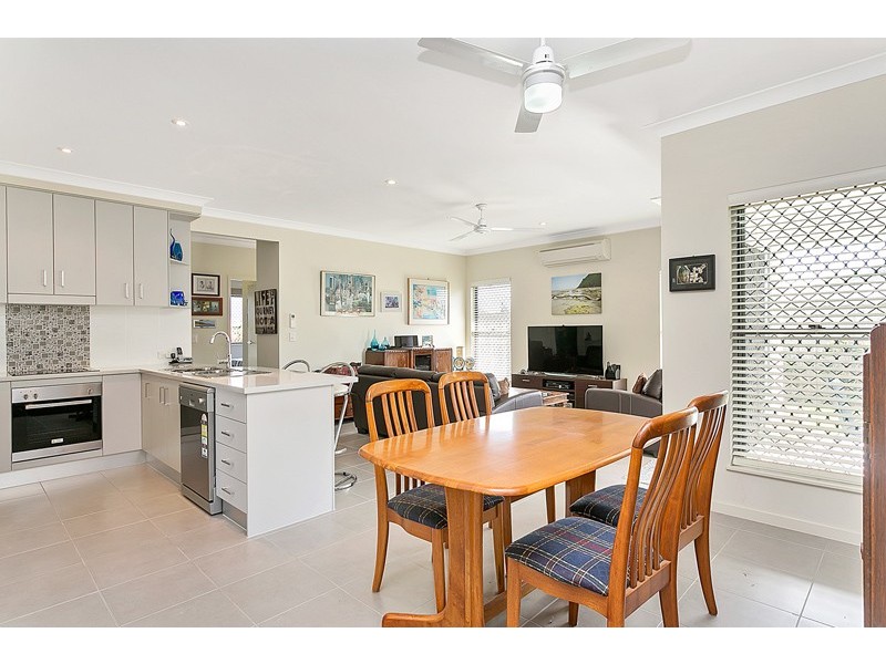 26 Seaways Street, Trinity Beach QLD 4879