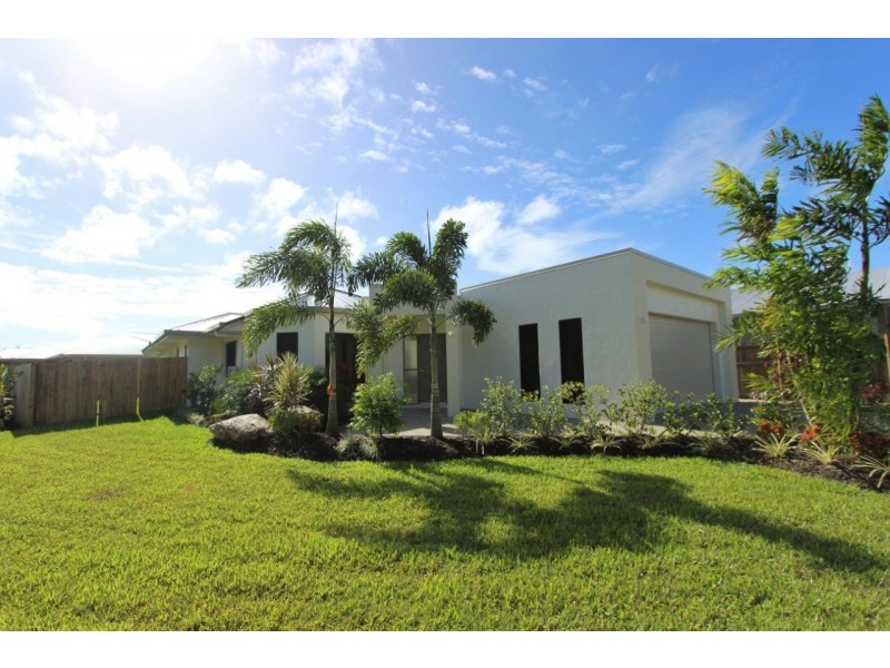 14 Coastline Parade, Trinity Beach QLD 4879
