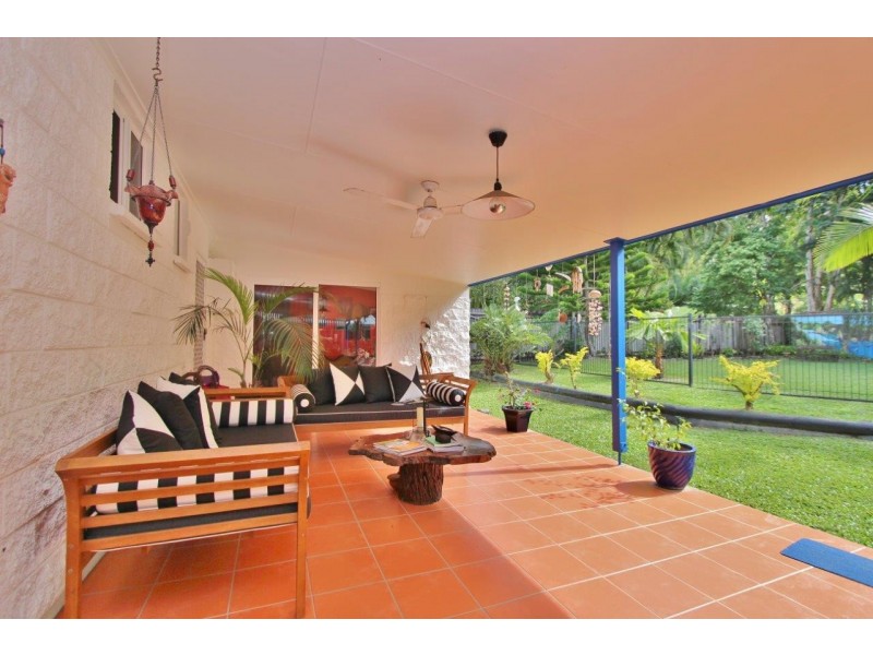 12 Escape Close, Clifton Beach QLD 4879