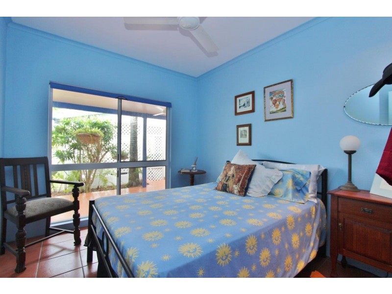 12 Escape Close, Clifton Beach QLD 4879