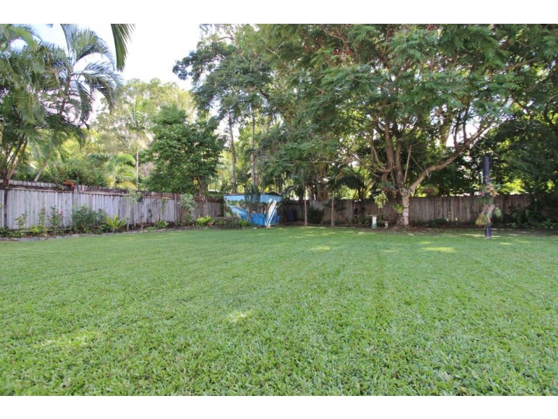 12 Escape Close, Clifton Beach QLD 4879