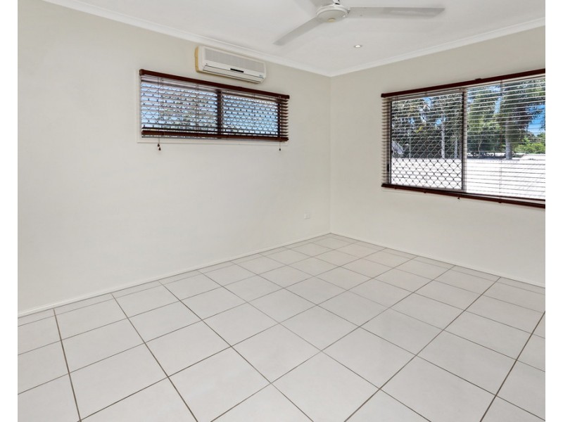 29 Morgan Street, Yorkeys Knob QLD 4878