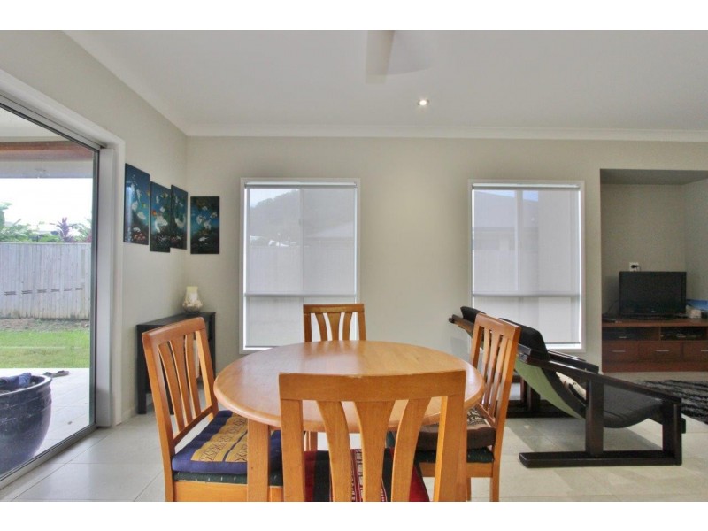 10 Starboard Street, Trinity Beach QLD 4879