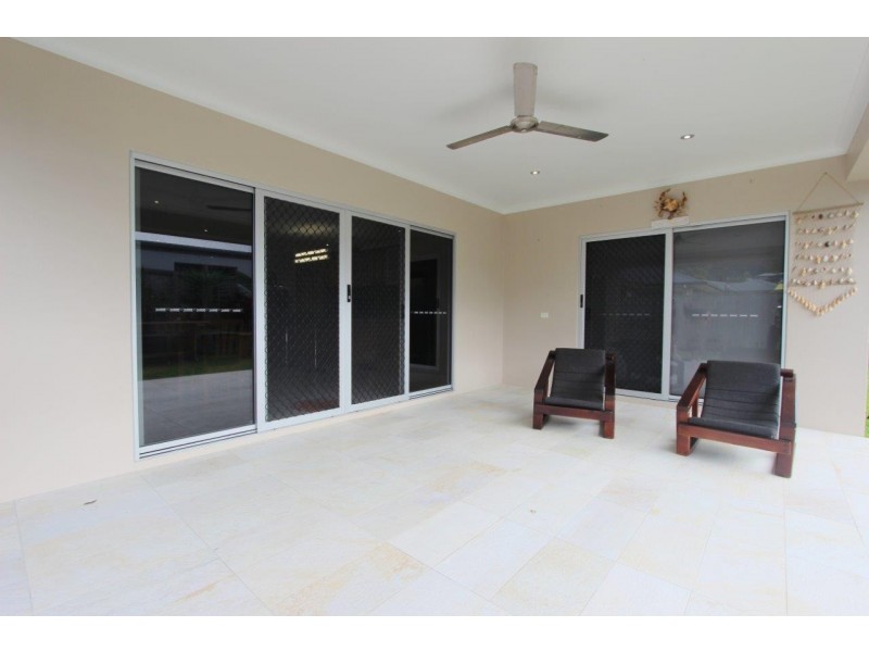 10 Starboard Street, Trinity Beach QLD 4879