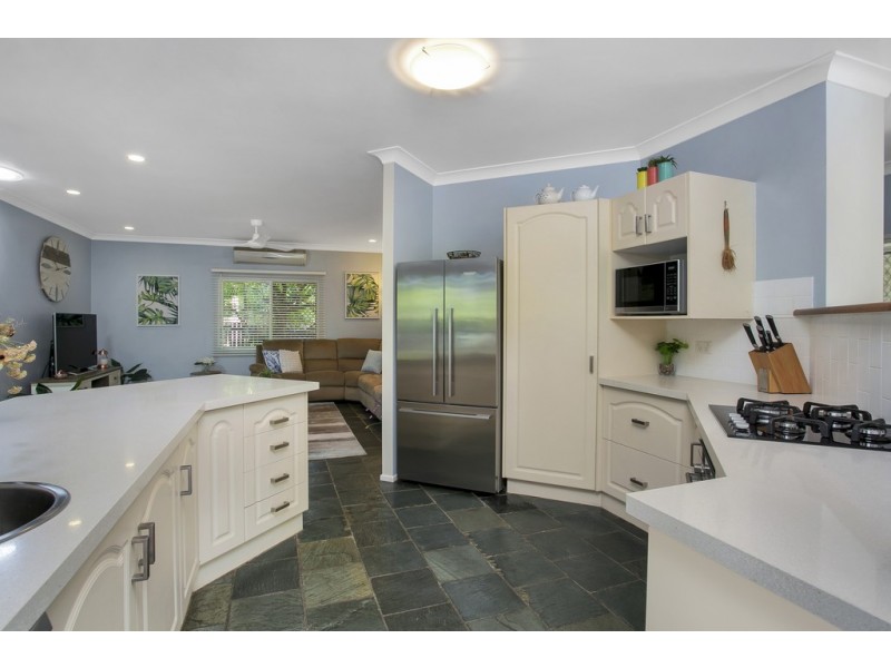 4 Chelsea Close, Kewarra Beach QLD 4879