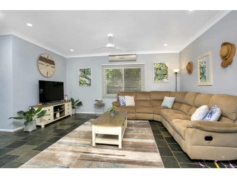 4 Chelsea Close, Kewarra Beach QLD 4879