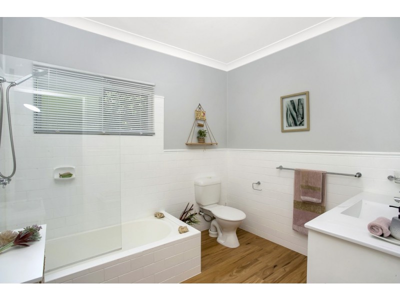 4 Chelsea Close, Kewarra Beach QLD 4879