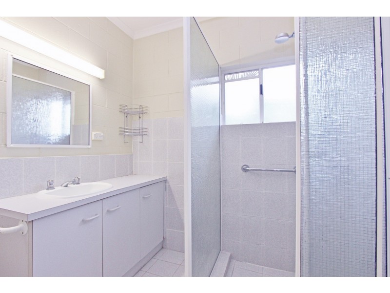 Kewarra Beach QLD 4879