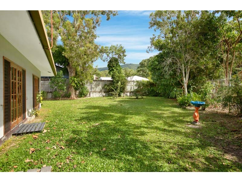 2/3 Agincourt Close, Clifton Beach QLD 4879
