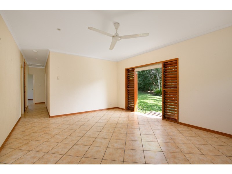 2/3 Agincourt Close, Clifton Beach QLD 4879