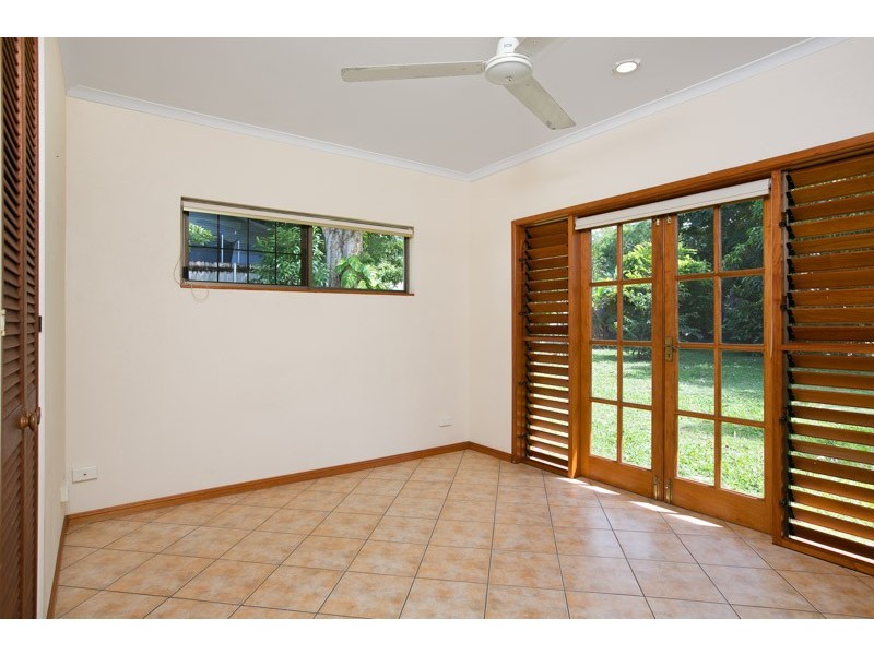 2/3 Agincourt Close, Clifton Beach QLD 4879