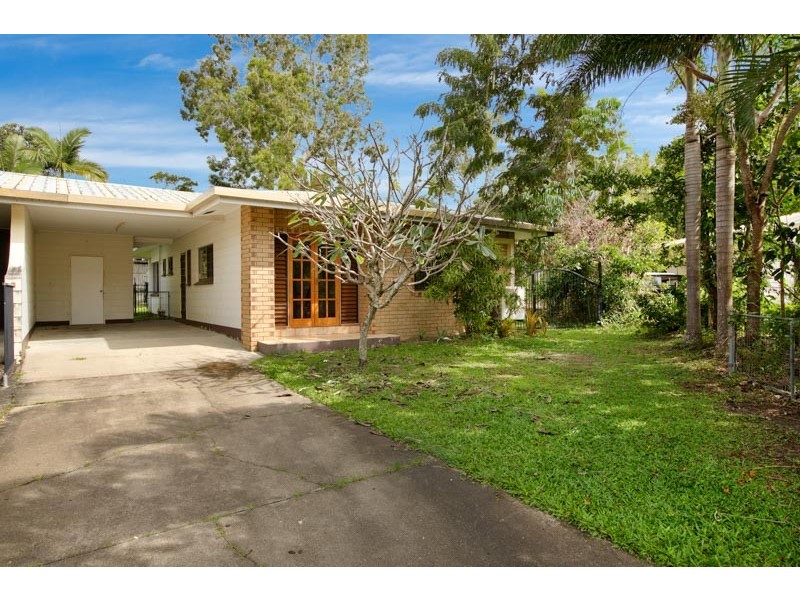 2/3 Agincourt Close, Clifton Beach QLD 4879