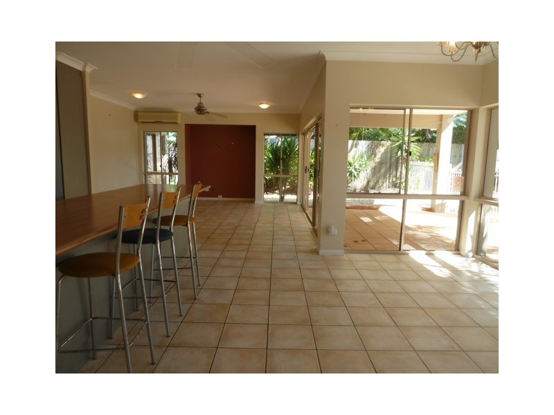 15 Barrier Close, Clifton Beach QLD 4879
