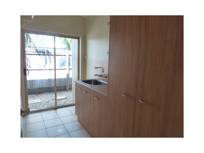 15 Barrier Close, Clifton Beach QLD 4879